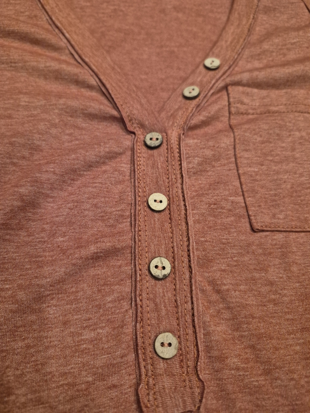 Tank Top Burnt Orange Faux Buttons - Picture 3 of 4